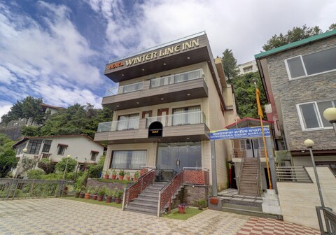 Townhouse OAK Hotel Winter Line Inn