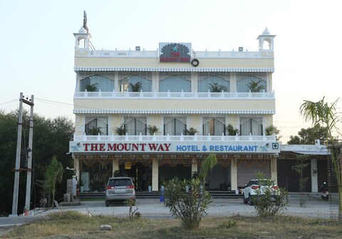 Mount Way Hotel & Restaurant