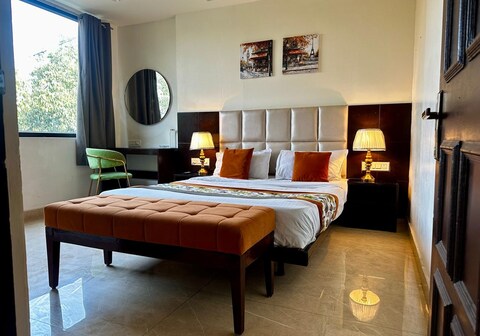 Hotel Grand Arcasia Gagan Vihar East Delhi