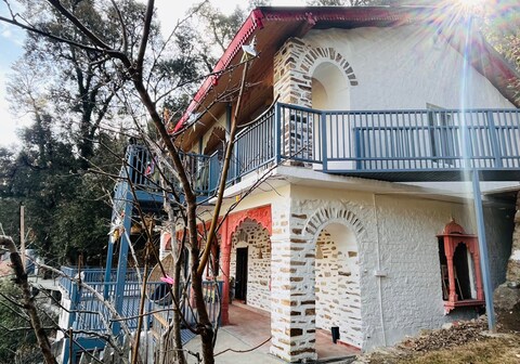 Stone Bungalow Colonial Style