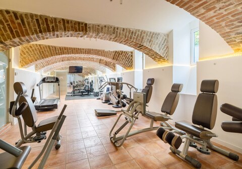 Best Western Plus Celebrity Suites