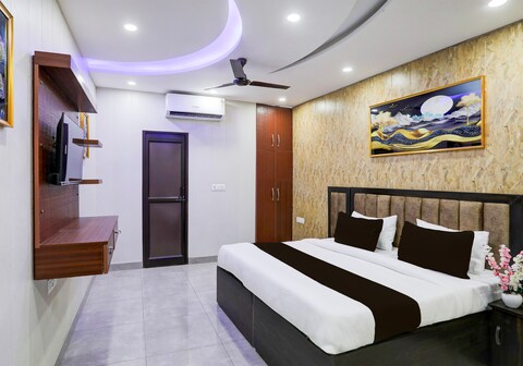 OYO Amazing House