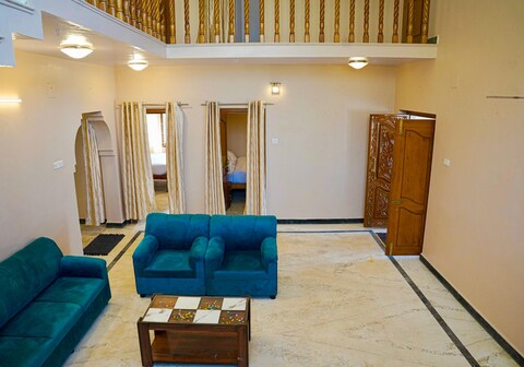 Peach county villa by Lets Inn