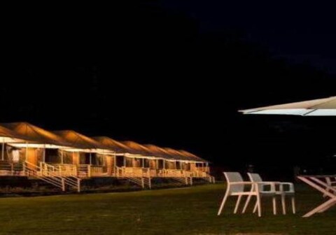 Bull Adventure 0015 | Hill-view Tents