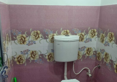 Hotel O Home Mahadev Sadan Guest House