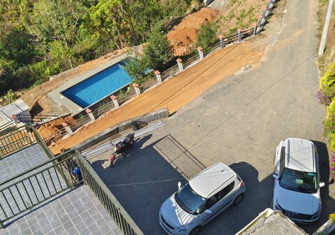 Cloud 9 Cottages Vagamon