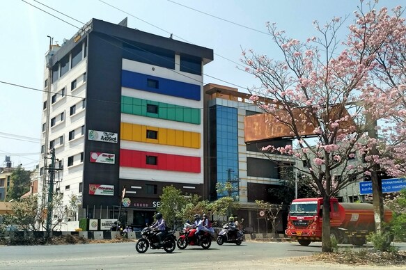 Grand Seasons - The Business Hotel