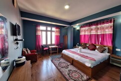 Hotel The 4 Season, Pelling Hotel The 4 Season, Pelling