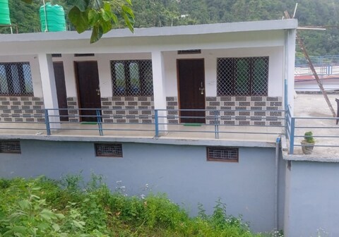 Hotel Sarthak Bed n Breakfast by StayApart