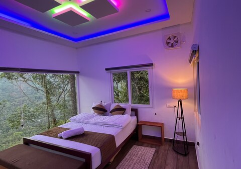 Woodbee Resorts