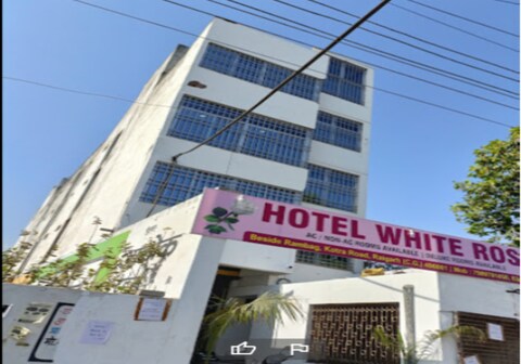 Hotel White Rose