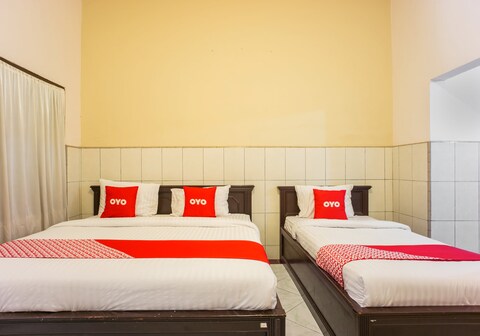 OYO 2180 Vina Vira Hotel