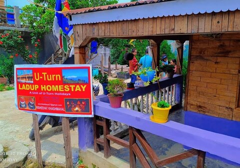 U-Turn Ladup Home Stay