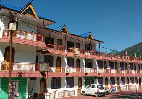HOTEL GANGA PUTRA