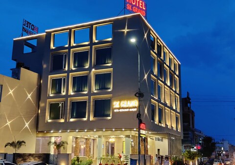 Hotel SK Grand
