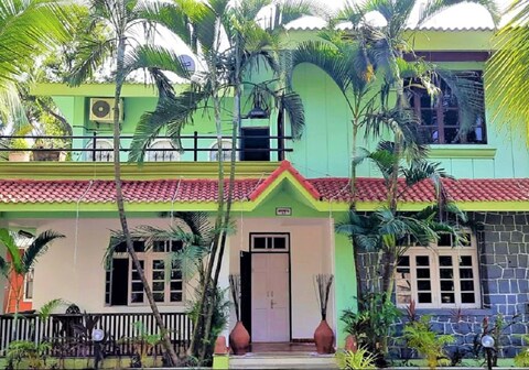 Madhusudan 4BHK Bungalow