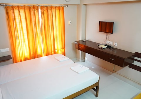 SANGEETHA TOURIST HOME