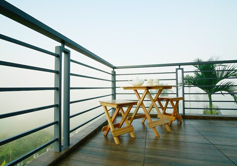 Western Ghats Holiday Homes | Mountain-view Rooms