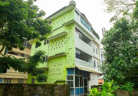 Sreeja Inn