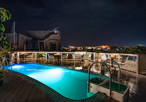 Tripli Hotels Shiv Villas