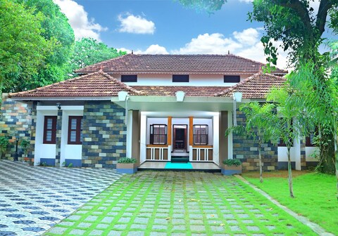 Pearl Beach Bungalow Heritage Home