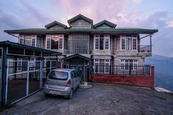 OYO Home 22219 Mountain View 3BHK, Shimla OYO Home 22219 Mountain View 3BHK, Shimla