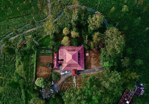 Harris Holiday Inn Valparai