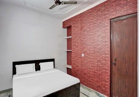 Hotel O Homii Residency