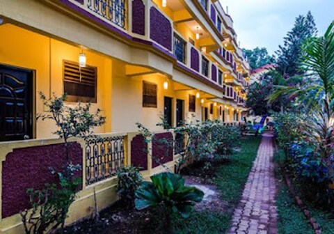 Flat 30 (Abalone Resort )