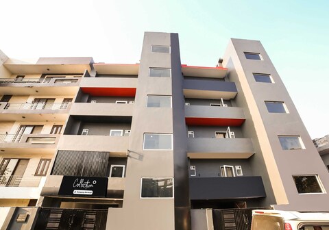 Collection O GGS Indraprastha University