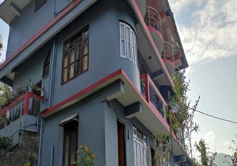 The Mountain View, Gangtok