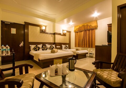 Hotel Grand Park Inn, Karol Bagh