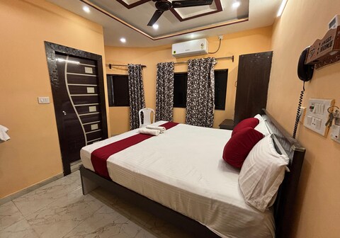 MARQUIS GUEST HOUSE