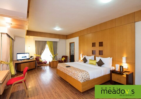 Hotel Meadows Residency