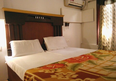 Southern Oasis Houseboats