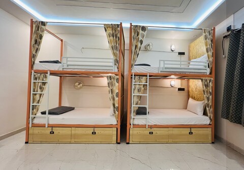 Live Free Hostel | Rooms & Dorms