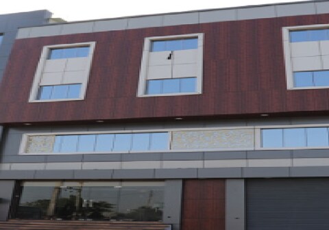 Hotel Niraj Deep