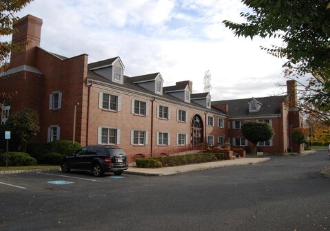 MHO Inn & suites Colt Neck