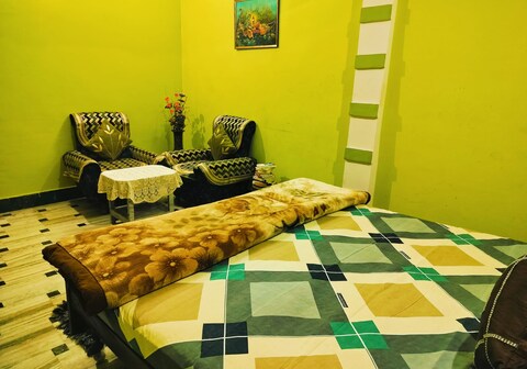 Cozy Abode Mahakumbh Area