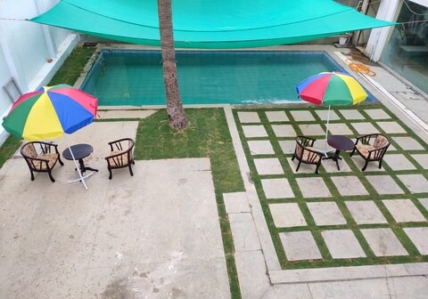 Hotel AR International