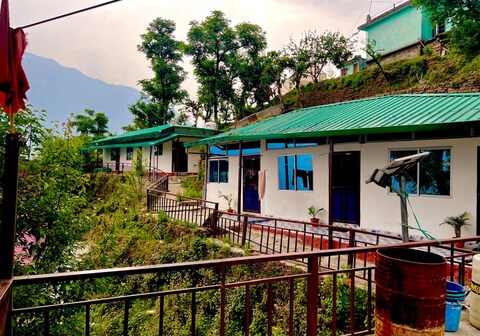 Snow View Tourist Resorts