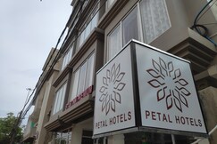 Petal Hotels (50 mtrs from Sea beach), Puri Petal Hotels (50 mtrs from Sea beach), Puri