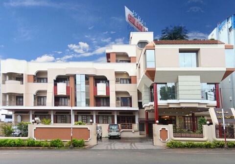 Hotel Gnanam