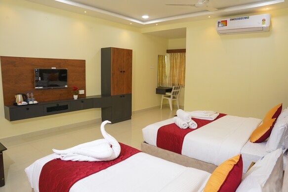 Hotel GSR Srinivasa Inn