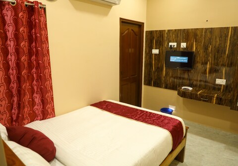 Hotel KNR Residency