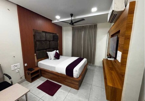 Hotel O Annavaram Formerly Akshaya Lodge