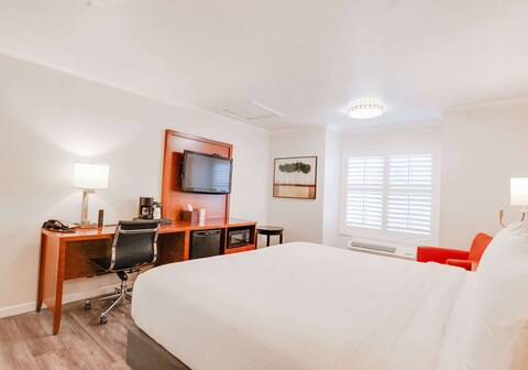 Ramada by Wyndham Mountain View