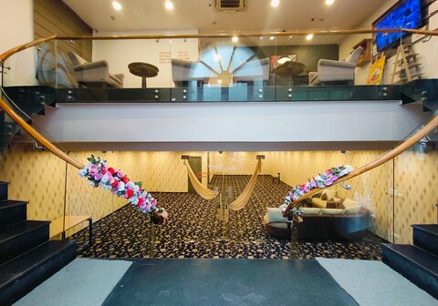 Hotel La Maison & Banquet