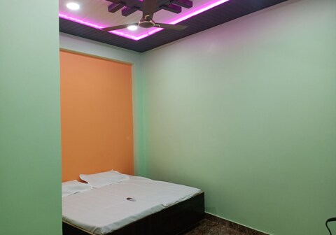 vande bharat paying guest house