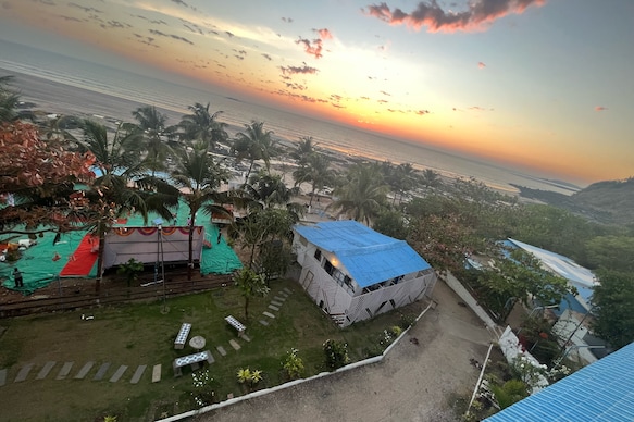 SEA BREEZE BEACH RESORT